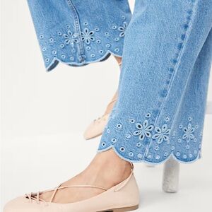 NWT Old Navy High-Waisted Baggy Wide-Leg Eyelet Ankle Jeans